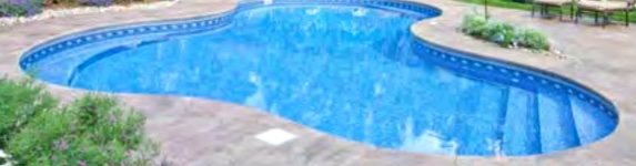 Escalier piscine